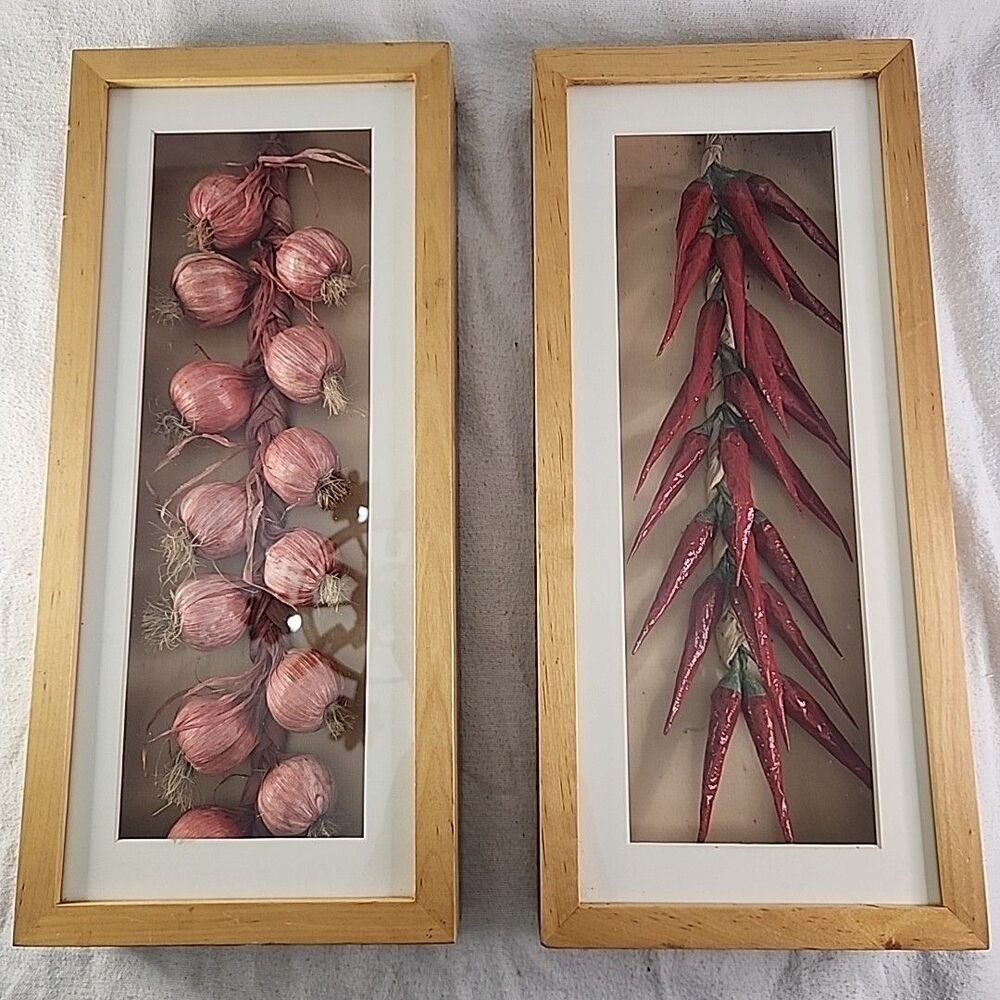Art 3D Kitchen Art Framed Chile Peppers(ABUNDANT), And Framed Garlic(LUCK) Decor